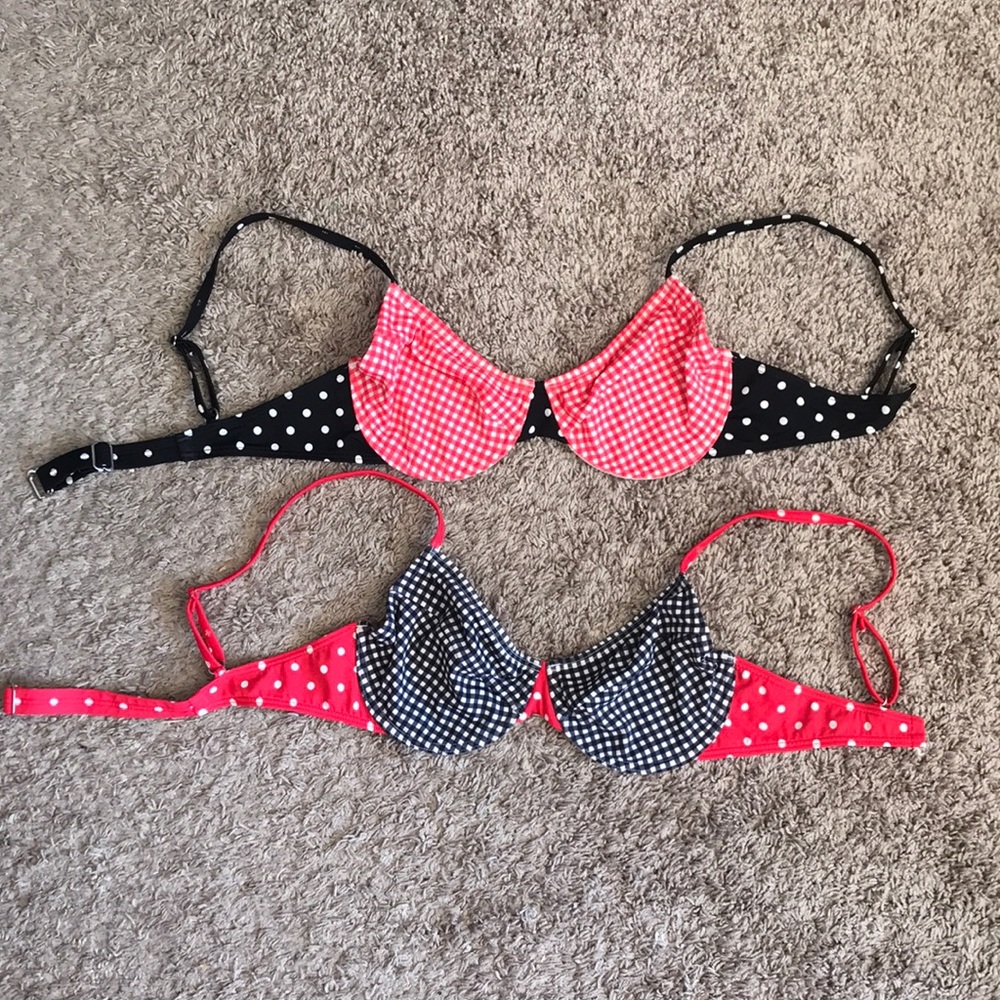 ❤️♥️ BOTH Venus padless bathing suit tops 🖤💙
